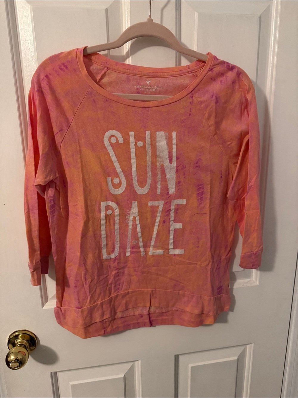 American Eagle Outfitters Women's Tie-Dye 'SUN DAZE' Sweatshirt - Orange/Pink